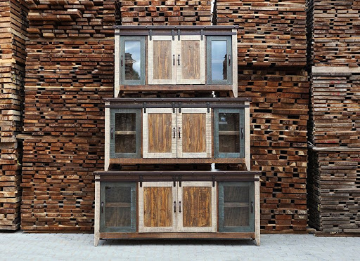 Furniture Store «Evansville Overstock Warehouse Furniture & Mattress», reviews and photos, 201 N Green River Rd, Evansville, IN 47715, USA