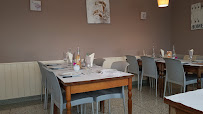 Atmosphère du Restaurant Traiteur Le Pilaout à Saint-Lyé - n°14