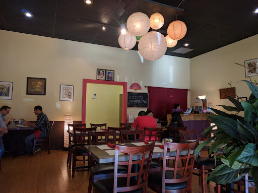 Thai Restaurant «Tup Tim Thai Cuisine», reviews and photos, 3860 Commercial St SE, Salem, OR 97302, USA