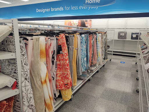 Clothing Store «Ross Dress for Less», reviews and photos, 1019 W University Ave, Georgetown, TX 78628, USA