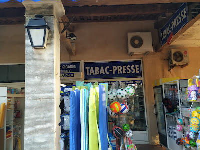 Tabac presse des Marines à Gassin