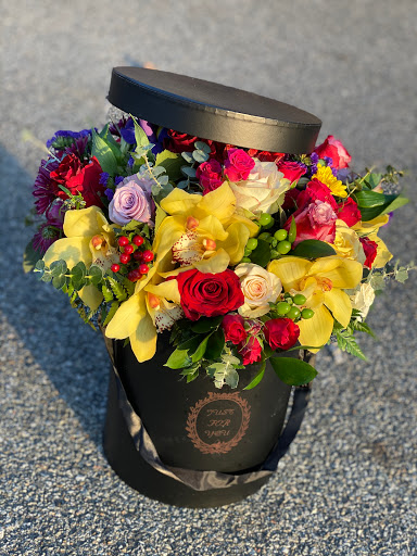 Florist «Stunning Arrangements», reviews and photos, 177 Main St, Little Ferry, NJ 07643, USA