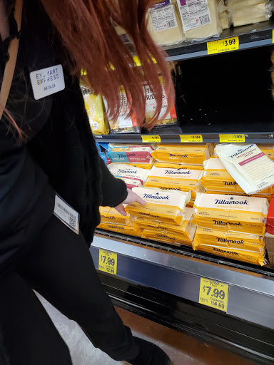 Grocery Store «Grocery Outlet Bargain Market», reviews and photos, 2060 River Rd, Eugene, OR 97404, USA