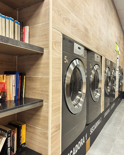 Lavandería Easyclean en Guía de Isora, Santa Cruz de Tenerife