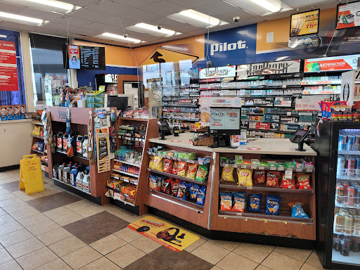 Convenience Store «Pilot Travel Center», reviews and photos, 95 Free Henry Ford Rd, Madisonville, KY 42431, USA