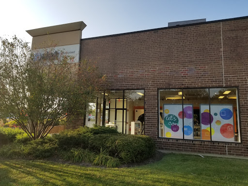 Cell Phone Store «AT&T Authorized Retailer», reviews and photos, 55 McHenry Rd, Buffalo Grove, IL 60089, USA