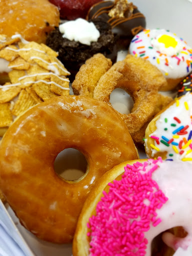 Donut Shop «Jupiter Donut Factory», reviews and photos, 141 Center St, Jupiter, FL 33458, USA