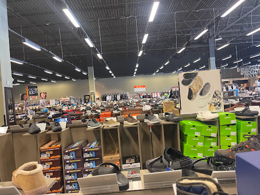 Shoe Store «DSW Designer Shoe Warehouse», reviews and photos, 1331 George Dieter Dr, El Paso, TX 79936, USA