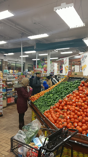 Produce Market «Fresh Farms», reviews and photos, 2626 W Devon Ave, Chicago, IL 60659, USA