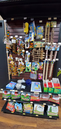 Pet Store «Pet Valu», reviews and photos, 725 River Rd, Edgewater, NJ 07020, USA