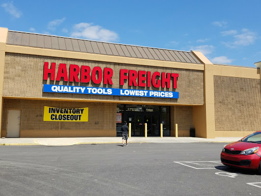 Hardware Store «Harbor Freight Tools», reviews and photos, 1600 N Jackson St STE 320, Tullahoma, TN 37388, USA