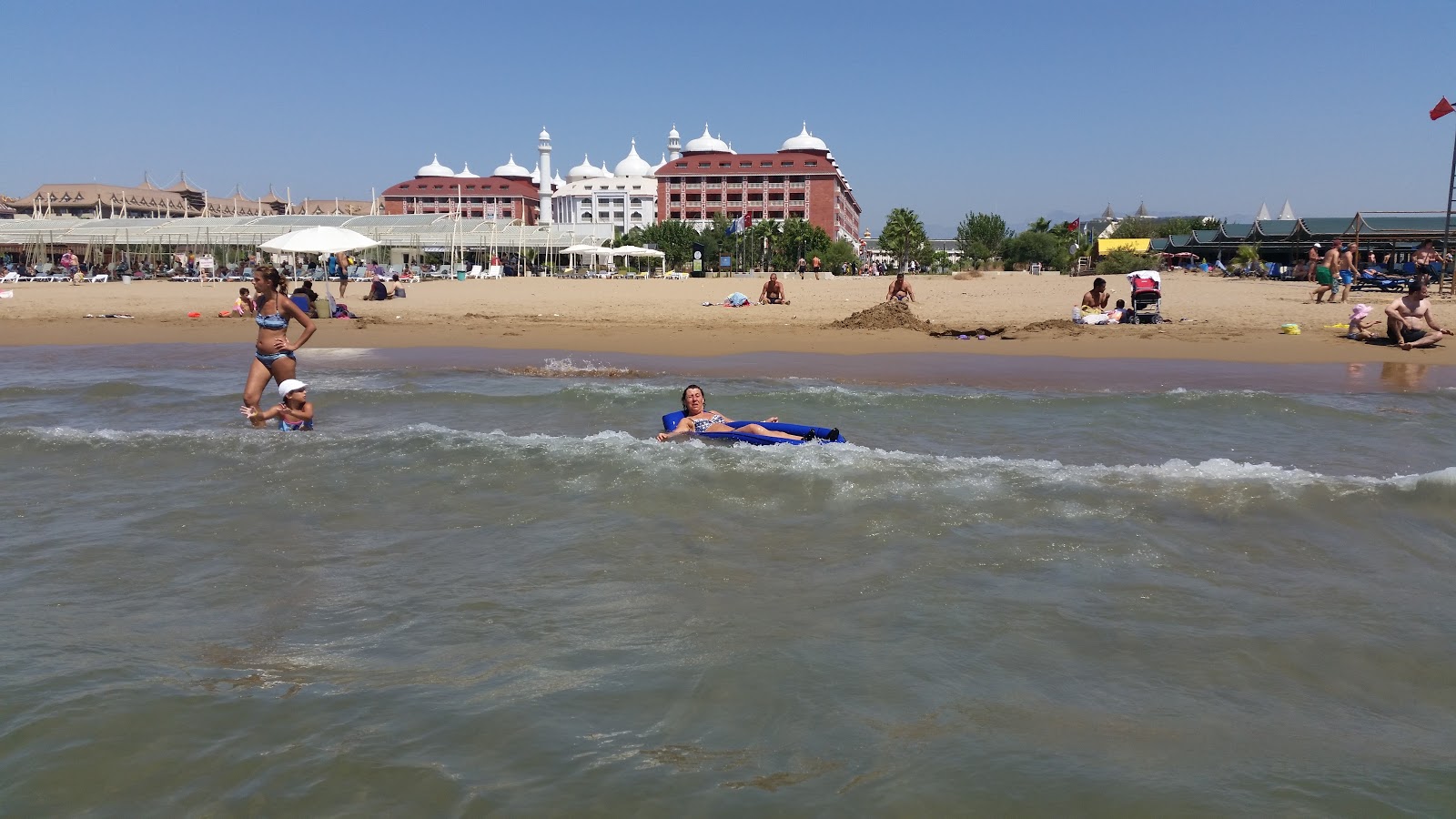 Foto von Evrenseki beach und die siedlung