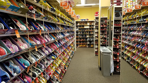 Shoe Store «Payless ShoeSource», reviews and photos, 2410 Merrick Rd, Bellmore, NY 11710, USA