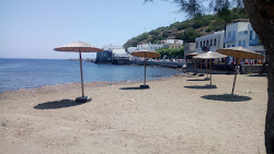 Photo de Mandraki Beach avec un niveau de propreté de très propre
