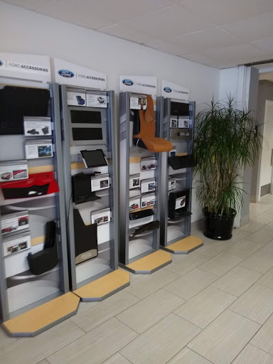 Ford Dealer «Liberty Ford Lincoln Vermilion», reviews and photos, 4215 Liberty Ave, Vermilion, OH 44089, USA