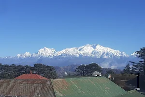 Sandakphur Kanchenjunga & Everest Viewpoint image