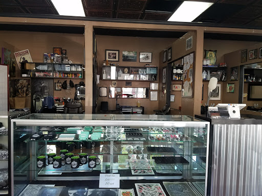 Tattoo Shop «Hot Ink Tattoos», reviews and photos, 818 Marin St, Vallejo, CA 94590, USA