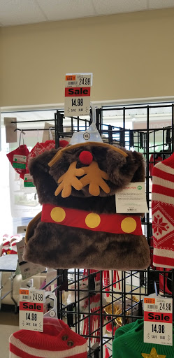 Pet Supply Store «Pet Supplies Plus», reviews and photos, 500 S St W, Raynham, MA 02767, USA