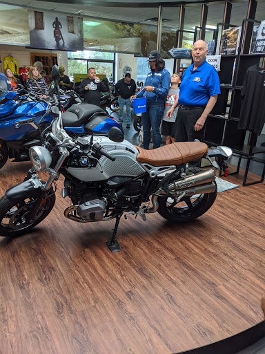 BMW Motorcycle Dealer «BMW Motorcycles Southeast Michigan», reviews and photos, 14855 Sheldon Rd, Plymouth, MI 48170, USA