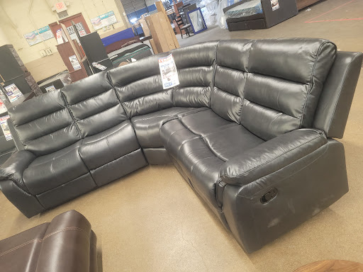 Furniture Store «American Freight Furniture and Mattress», reviews and photos, 3804 S 27th St, Milwaukee, WI 53221, USA