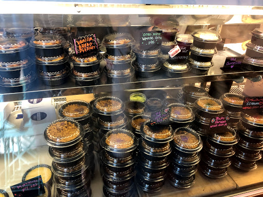 Bakery «Crème Caramel LA», reviews and photos, 14849 Burbank Blvd, Sherman Oaks, CA 91411, USA