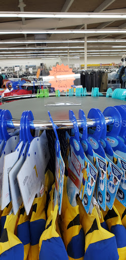 Discount Store «Eagle Bargain Outlet», reviews and photos, 10890 SE Oak St, Milwaukie, OR 97222, USA