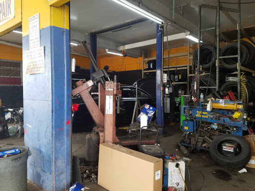 Auto Repair Shop «Speedy Lube & Auto Care Inc», reviews and photos, 5601 N 40th St, Tampa, FL 33610, USA