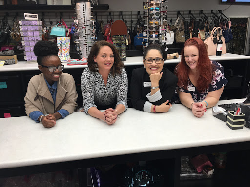 Used Clothing Store «Clothes Mentor», reviews and photos, 306 Oyster Point Rd, Newport News, VA 23602, USA