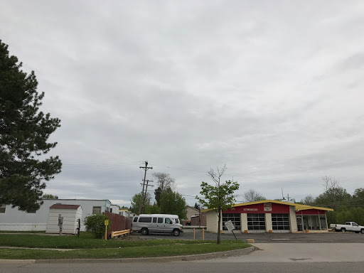 Auto Repair Shop «Top Value Car & Truck Services Center», reviews and photos, 22412 Middlebelt Rd, Farmington Hills, MI 48336, USA