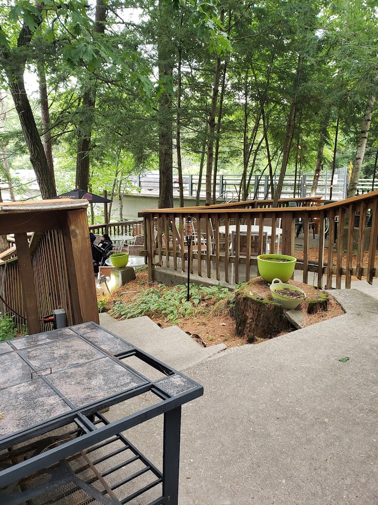 The Port Restaurant and Lounge 53940