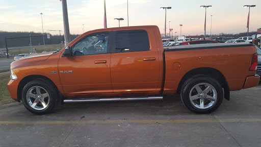 Car Dealer «VanDevere Auto Outlet», reviews and photos, 3155 S Arlington Rd, Akron, OH 44312, USA