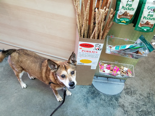 Pet Supply Store «Mom & Pups Inc», reviews and photos, 800 Whitlock Ave NW #104, Marietta, GA 30064, USA