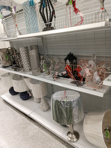 Clothing Store «Ross Dress for Less», reviews and photos, 7455 Greenbelt Rd, Greenbelt, MD 20770, USA