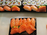 Plats et boissons du Restaurant de sushis Hyper Sushi à Paris - n°1