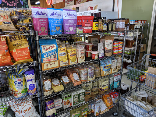 Grocery Store «Top of the Hill Quality Produce», reviews and photos, 5325 NE 4th St, Renton, WA 98059, USA