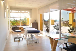 Clinica Fisioterapia y Osteopatia Heredia & Bautista | Marbella. image