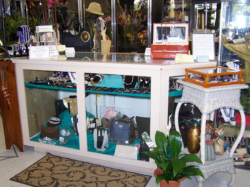 Florist «McDonald Floral And Gifts, Inc.», reviews and photos, 302 E Thomas Rd, Phoenix, AZ 85012, USA