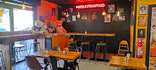 Atmosphère du Restaurant Mama Coffee Saint-Denis - n°10