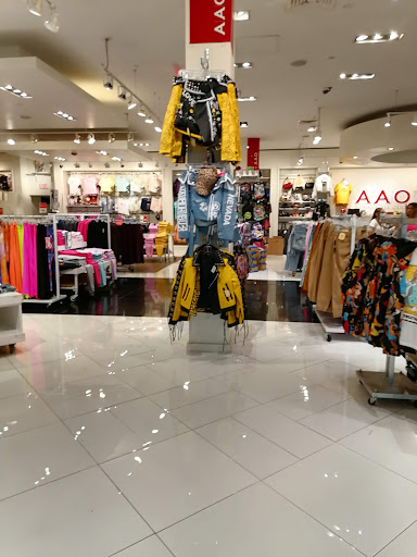 Shopping Mall «The Shoppes at Buckland Hills», reviews and photos, 194 Buckland Hills Dr, Manchester, CT 06042, USA