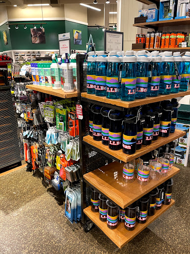 Clothing Store «L.L. Bean», reviews and photos, 75 Evergreen Way, South Windsor, CT 06074, USA