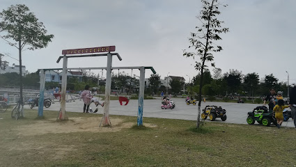Khu Vui Chơi Bờ Hồ / playground