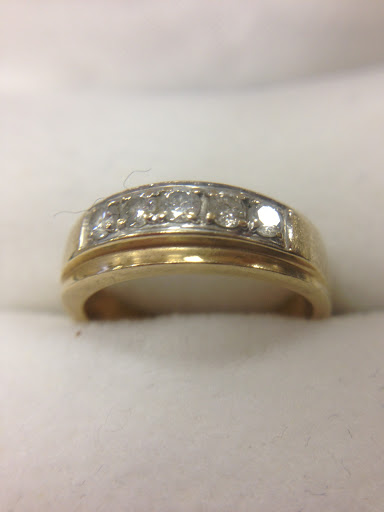 Used Furniture Store «Why Buy New Consignment Shop», reviews and photos, 925 Lincoln Way W, Chambersburg, PA 17202, USA