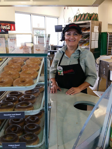Bakery «Krispy Kreme Doughnuts», reviews and photos, 3605 Ira E Woods Ave, Grapevine, TX 76051, USA