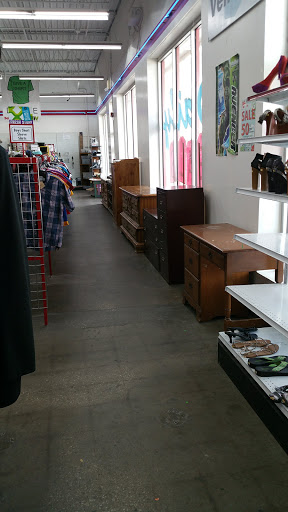 Thrift Store «Red Racks Thrift Store», reviews and photos, 8026 Wornall Rd, Kansas City, MO 64114, USA