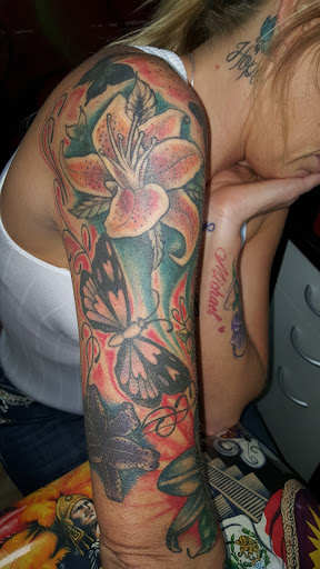 Explore blackwork tattoo ideas, creative tattoo ideas in Los Angeles, available at South Central Tattoos