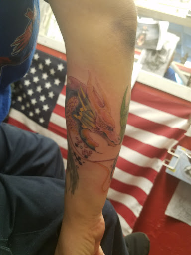 Tattoo Shop «Wolfskin Ink Tattoo», reviews and photos, 1752 W Bell Rd, Phoenix, AZ 85023, USA