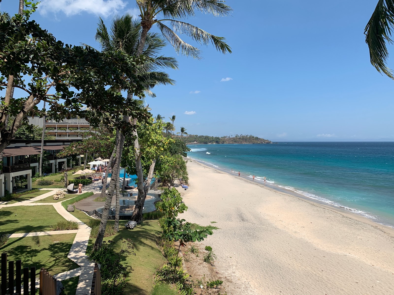 Foto von Katamaran Resort Beach mit weißer sand Oberfläche