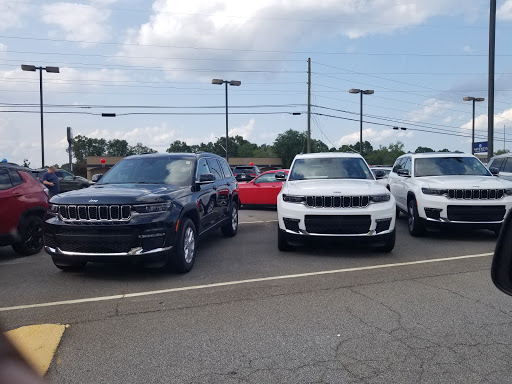 Jeep Dealer «Landmark Chrysler Dodge Jeep RAM Athens», reviews and photos, 4145 Atlanta Hwy, Bogart, GA 30622, USA