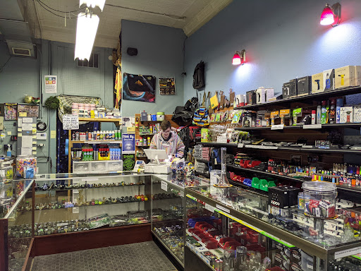 Tobacco Shop «Torched Glass, LLC», reviews and photos, 173 S Main St, Fond du Lac, WI 54935, USA