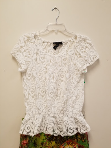 Thrift Store «Beverly Bootstraps Thrift Shop», reviews and photos